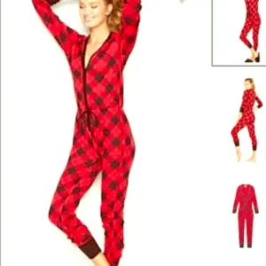- Victoria secret buffalo plaid onsie pqjama sleep pj’s winter christmas Large