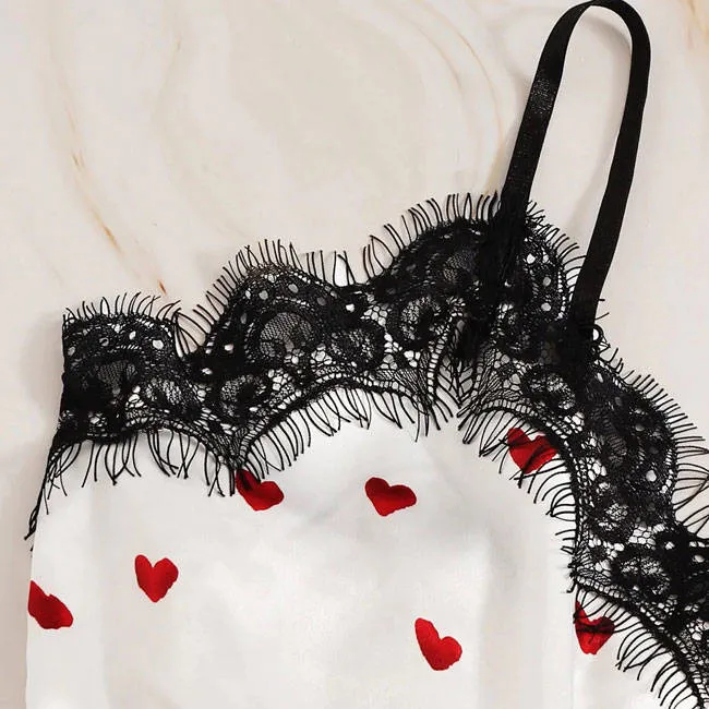 20 Pieces) Wholesale Sexy Women V-Neck Heart Print Lace Satin Sleepwear Set