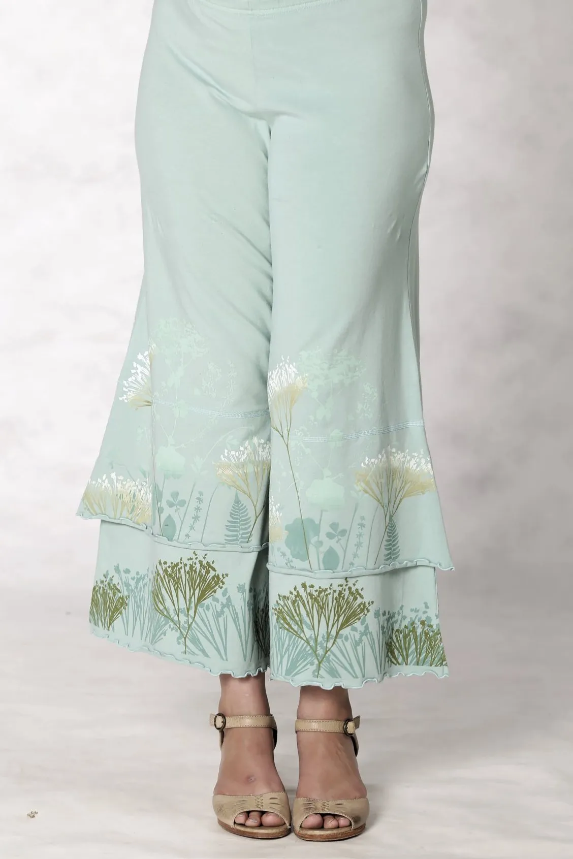 3239 Wide Petaloon Mint-P