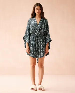 Aashi Robe