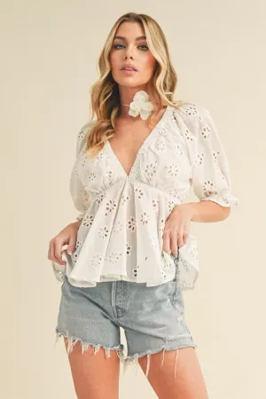 Aemi   Co Eyelet Embroidered V-Neck Half Sleeve Peplum Blouse