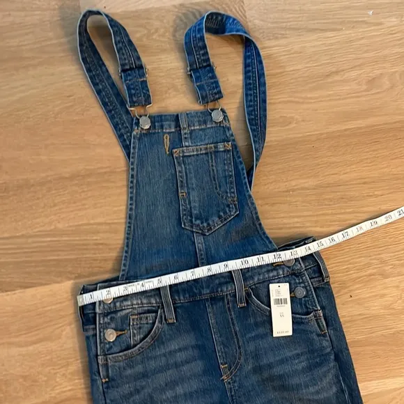 Anthropologie Levi’s New Distressed Overalls XS