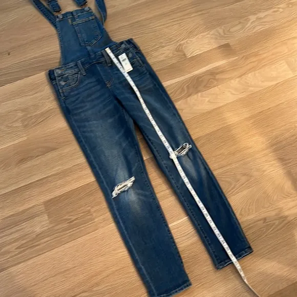 Anthropologie Levi’s New Distressed Overalls XS