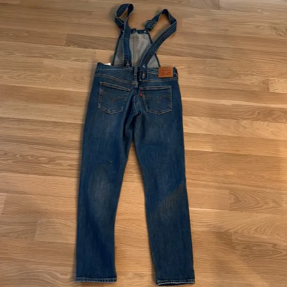 Anthropologie Levi’s New Distressed Overalls XS