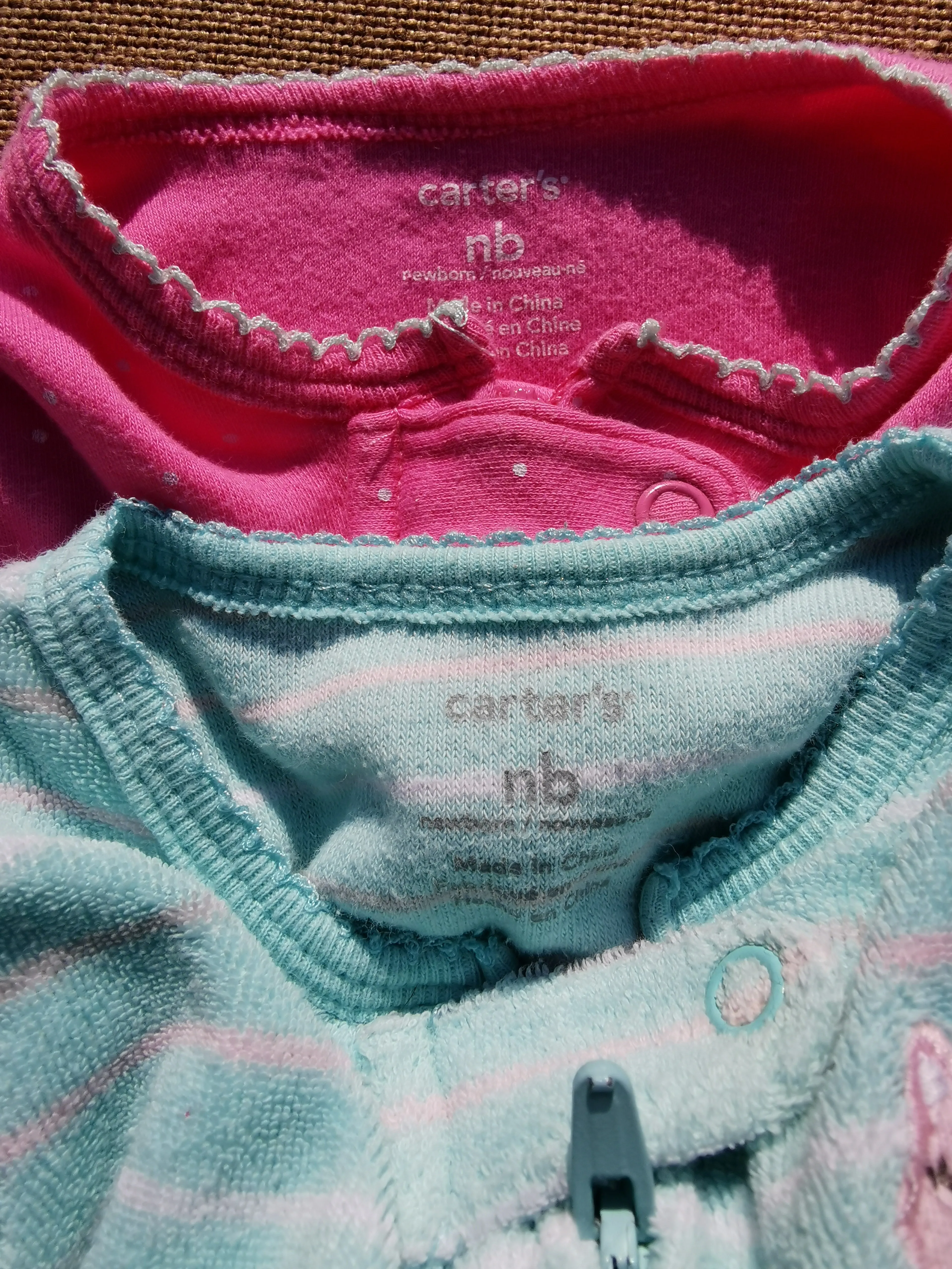 BABY GIRL SIZE NB - CARTER'S, 2-Pack Zippered One-pieces VGUC B32