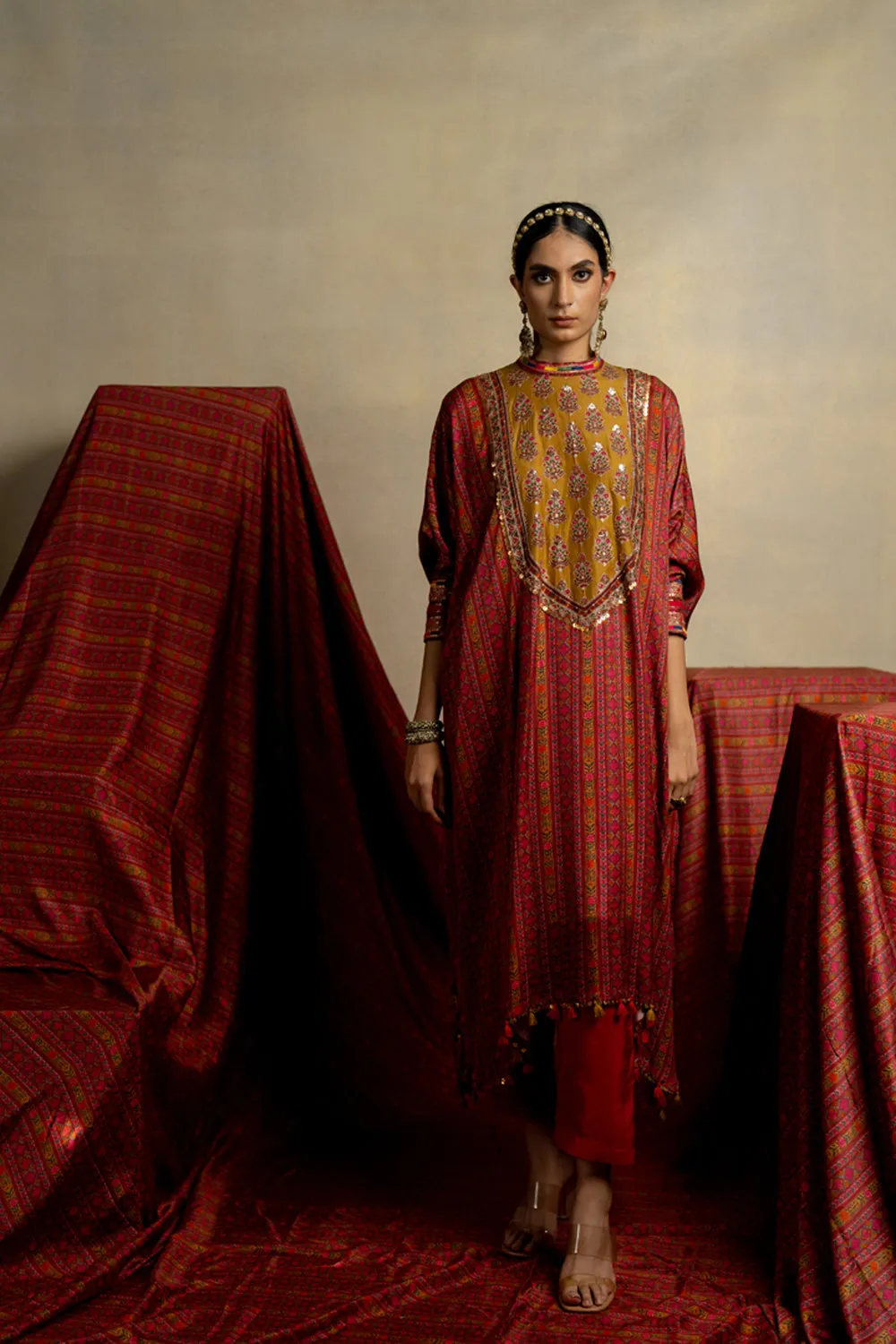 Bagh Kaftan With Gulal Pants