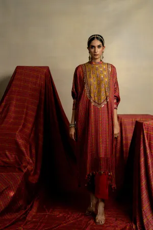 Bagh Kaftan With Gulal Pants