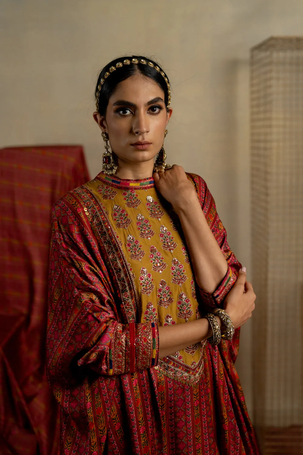 Bagh Kaftan With Gulal Pants