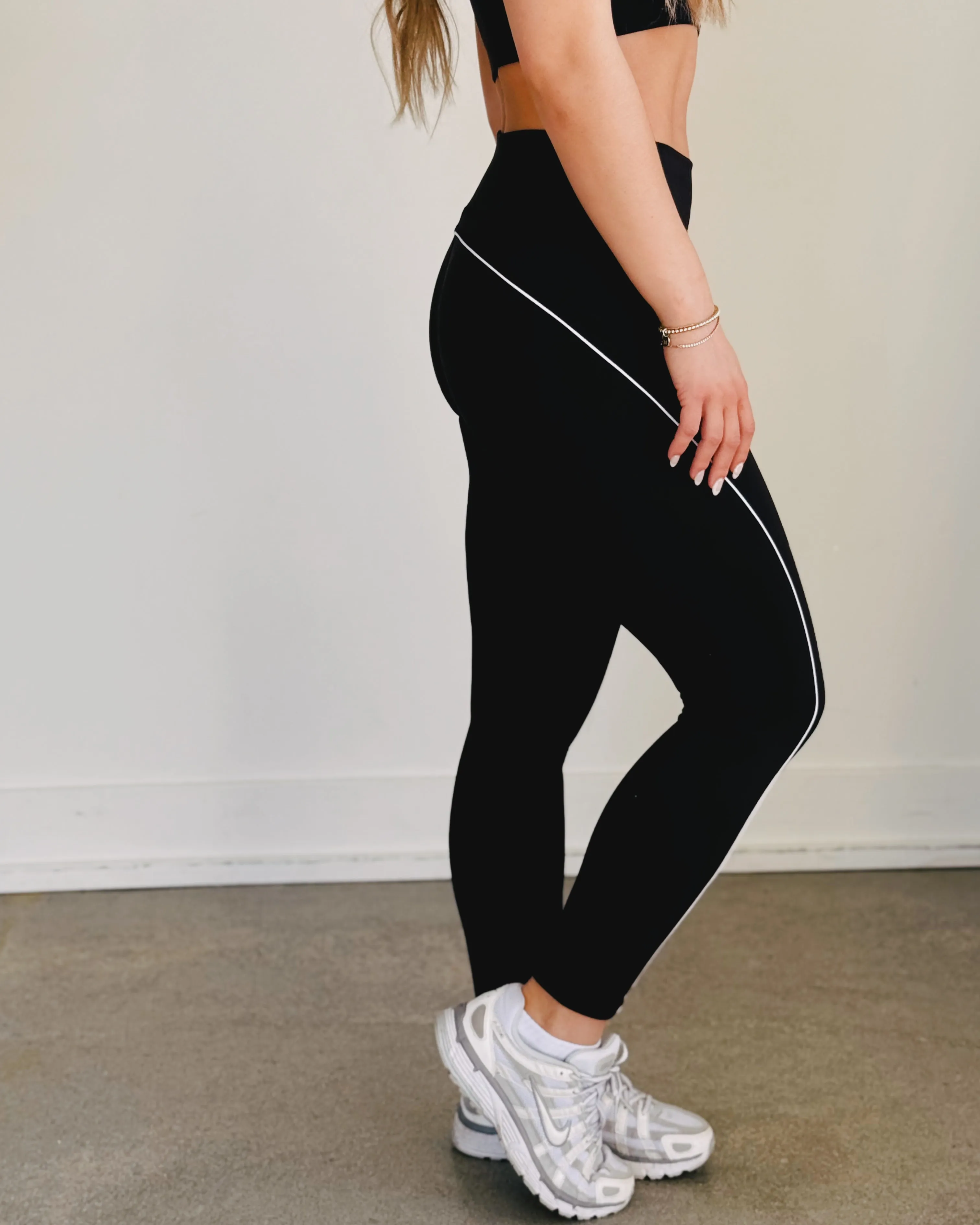 Black Contour Flex High-Waisted Leggings