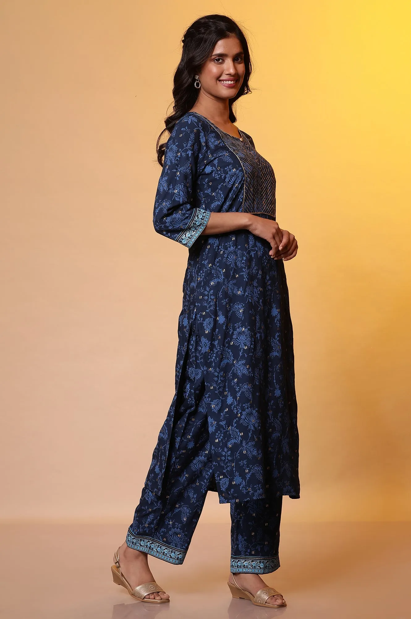 Blue Floral Printed Kurta with Zari Embroidery