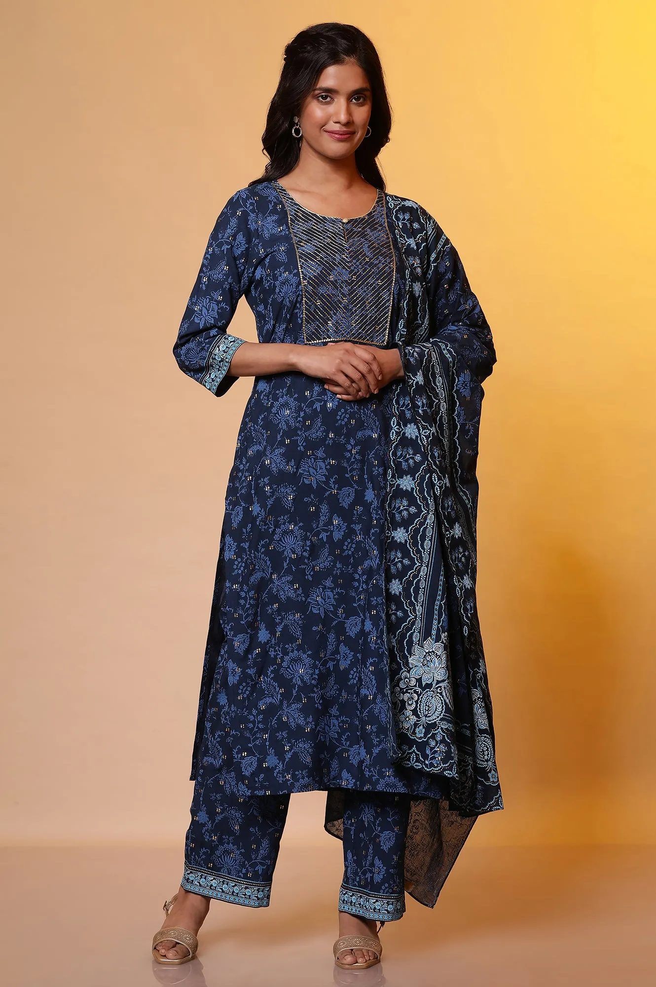 Blue Floral Printed Kurta with Zari Embroidery