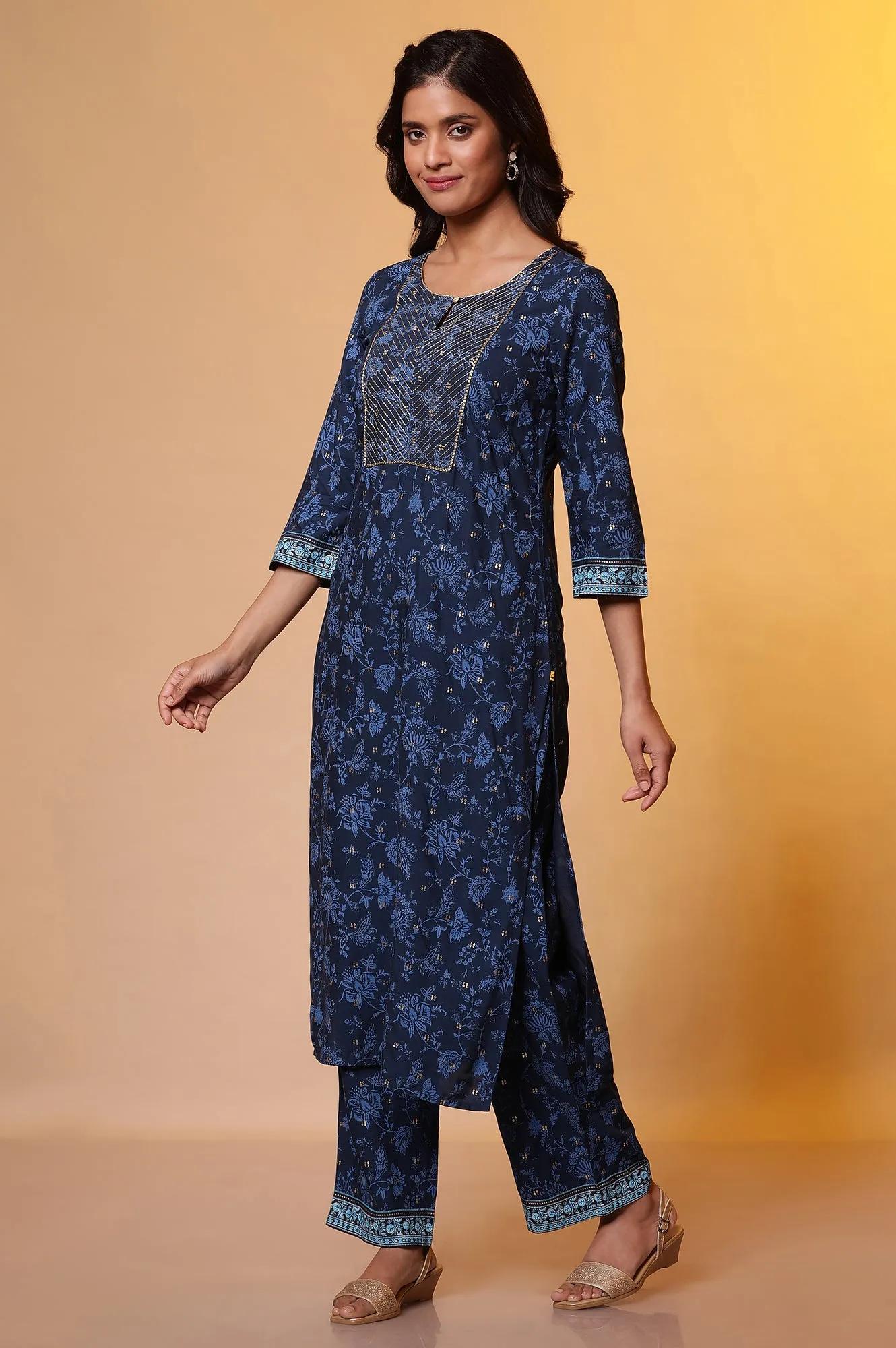 Blue Floral Printed Kurta with Zari Embroidery