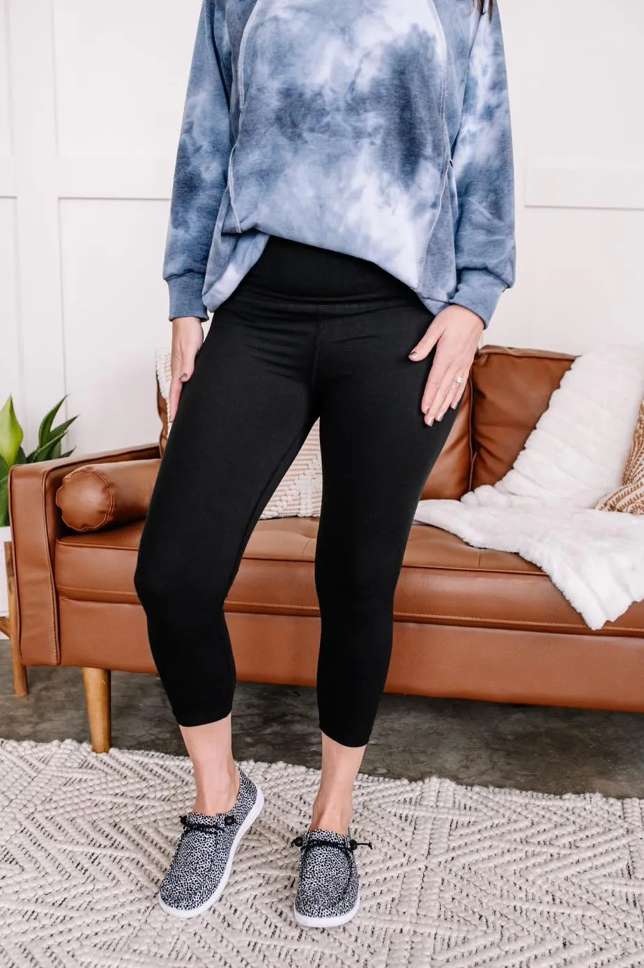 Capri Length Anchored Black Leggings