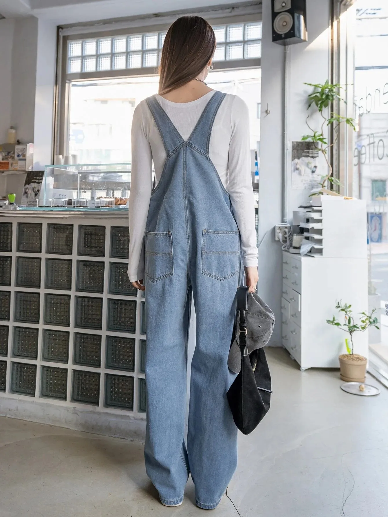 CM-JS359259 Women Preppy Seoul Style Light Wash Slant Pocket Denim Overalls
