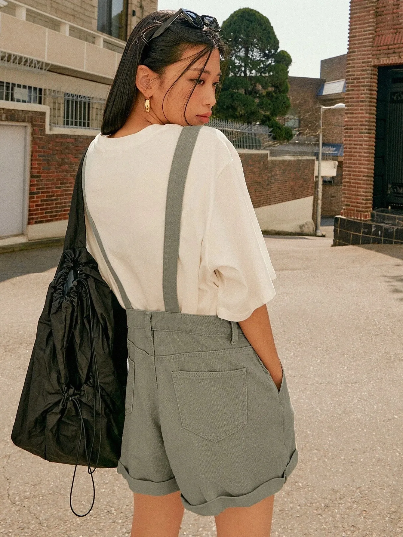 CM-JS539361 Women Preppy Seoul Style Roll Hem Slant Pocket Denim Overall Jumpsuit