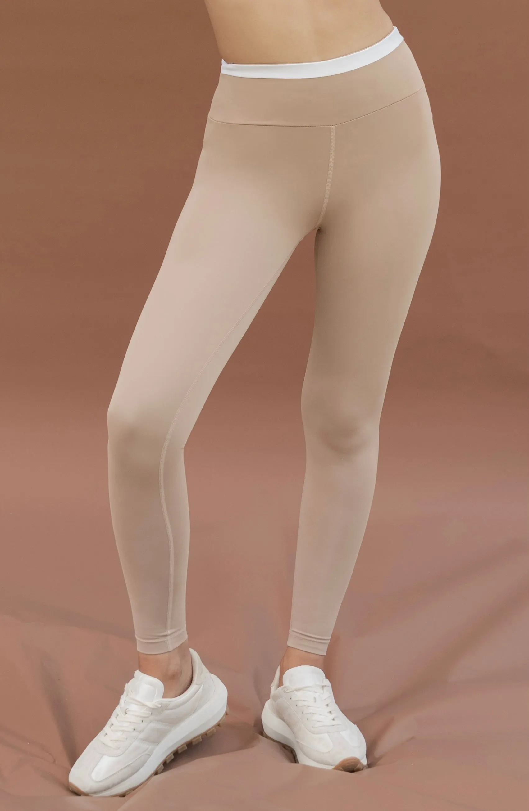 Courtside Leggings in Stone