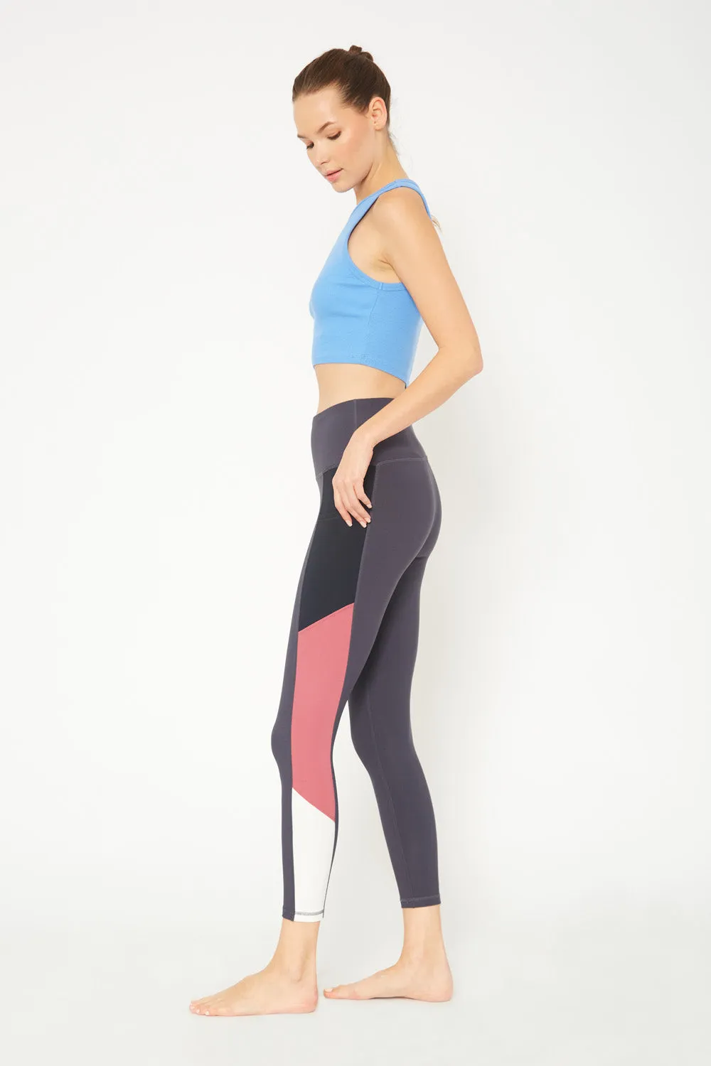 Cover Girl label mid rise 7/8 leggings