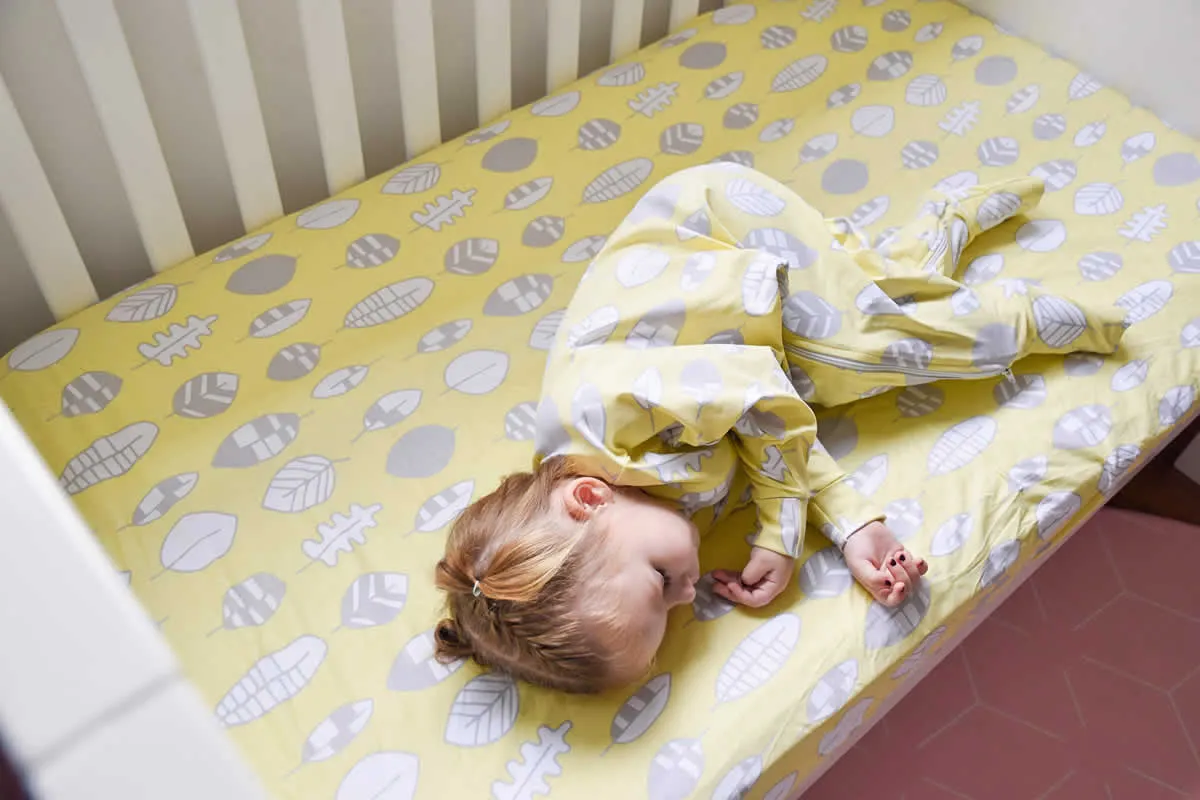 COZY TODDLER SUIT - Fallen Leaves (All Year Round | Organic)