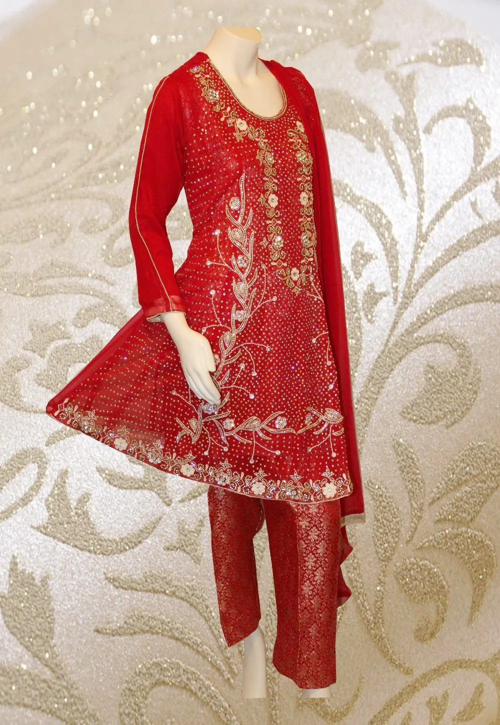 E26 Pakistani Indian Heavy Party Wear Luxury  Chiffon Dress In Red 3 PC