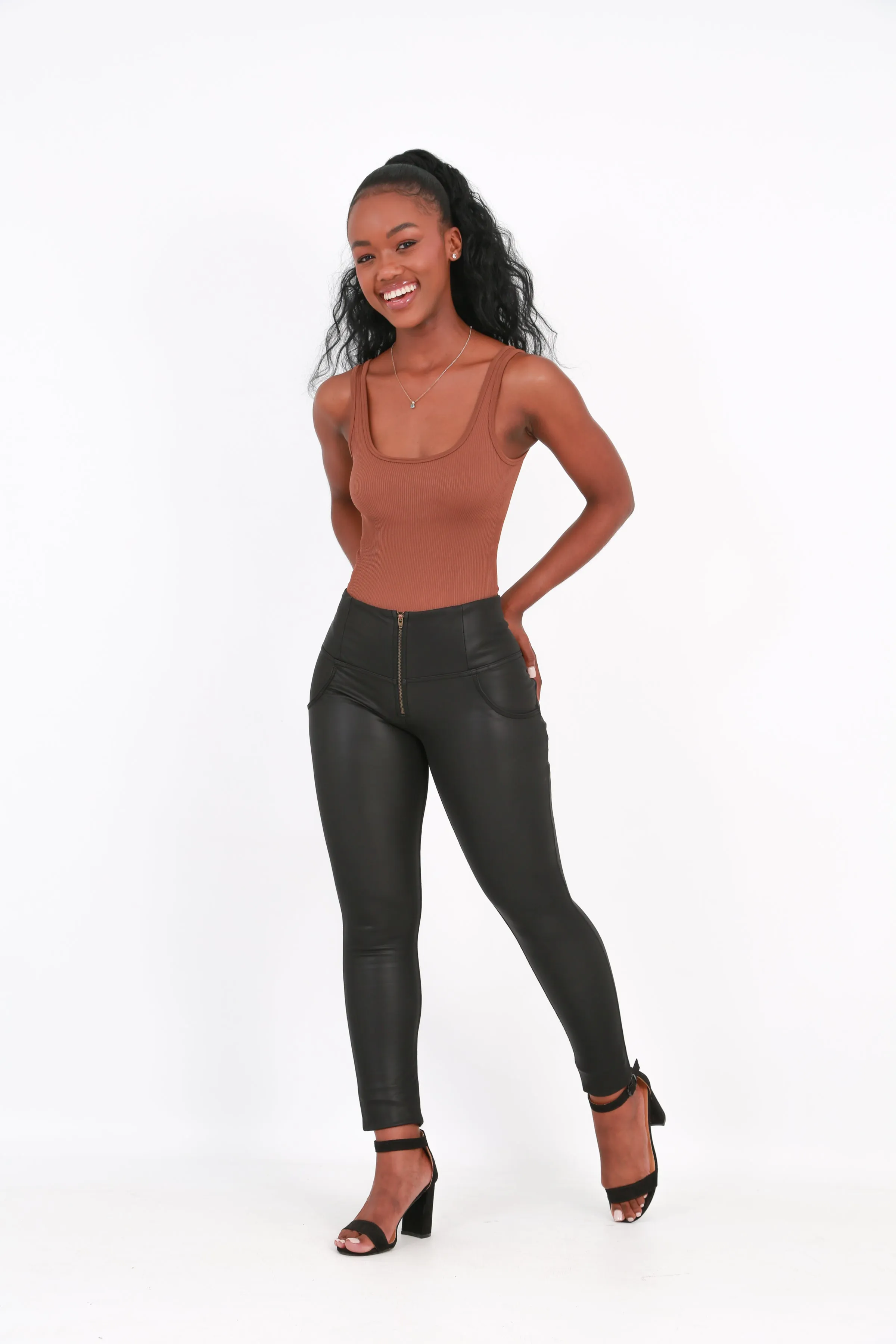 High Waist Butt Shaping leather stretch pants - matt black faux