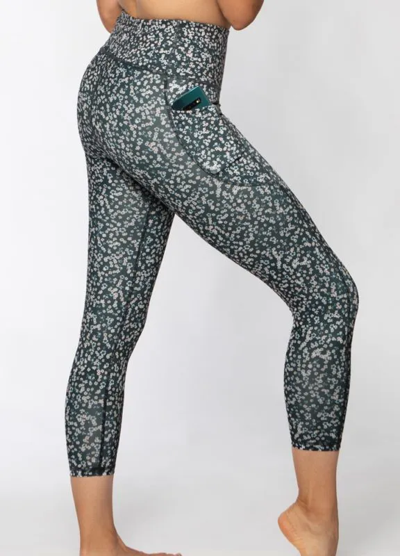 High Waisted 7/8 Leggings with Pockets - Daisy