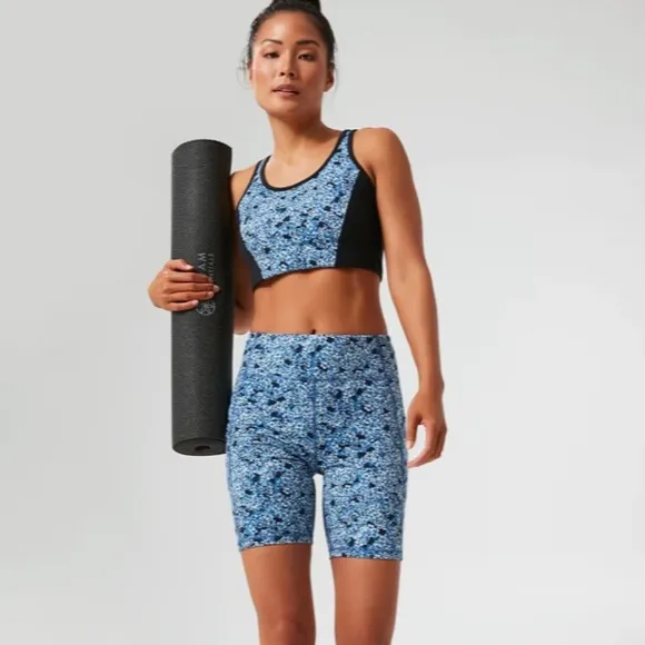 Hydrangea Sports BraTNUCK SPORT