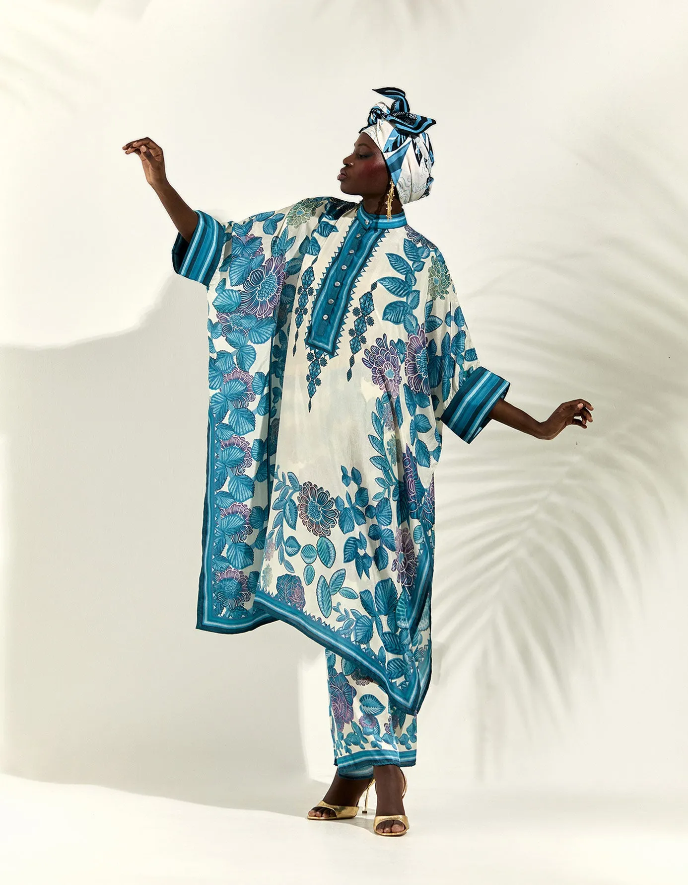 Jamaica : Chantelle - Ivory/Blue