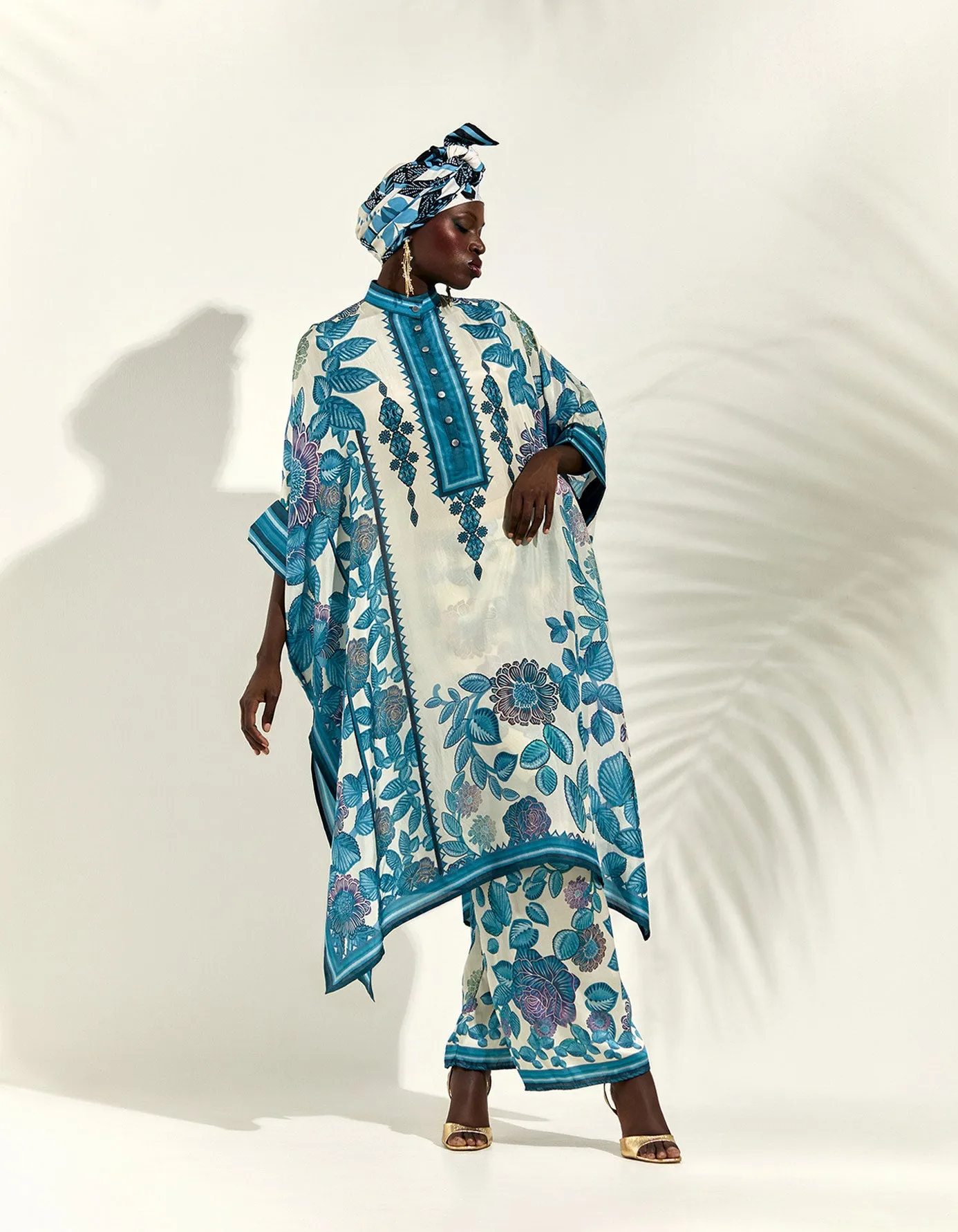 Jamaica : Chantelle - Ivory/Blue