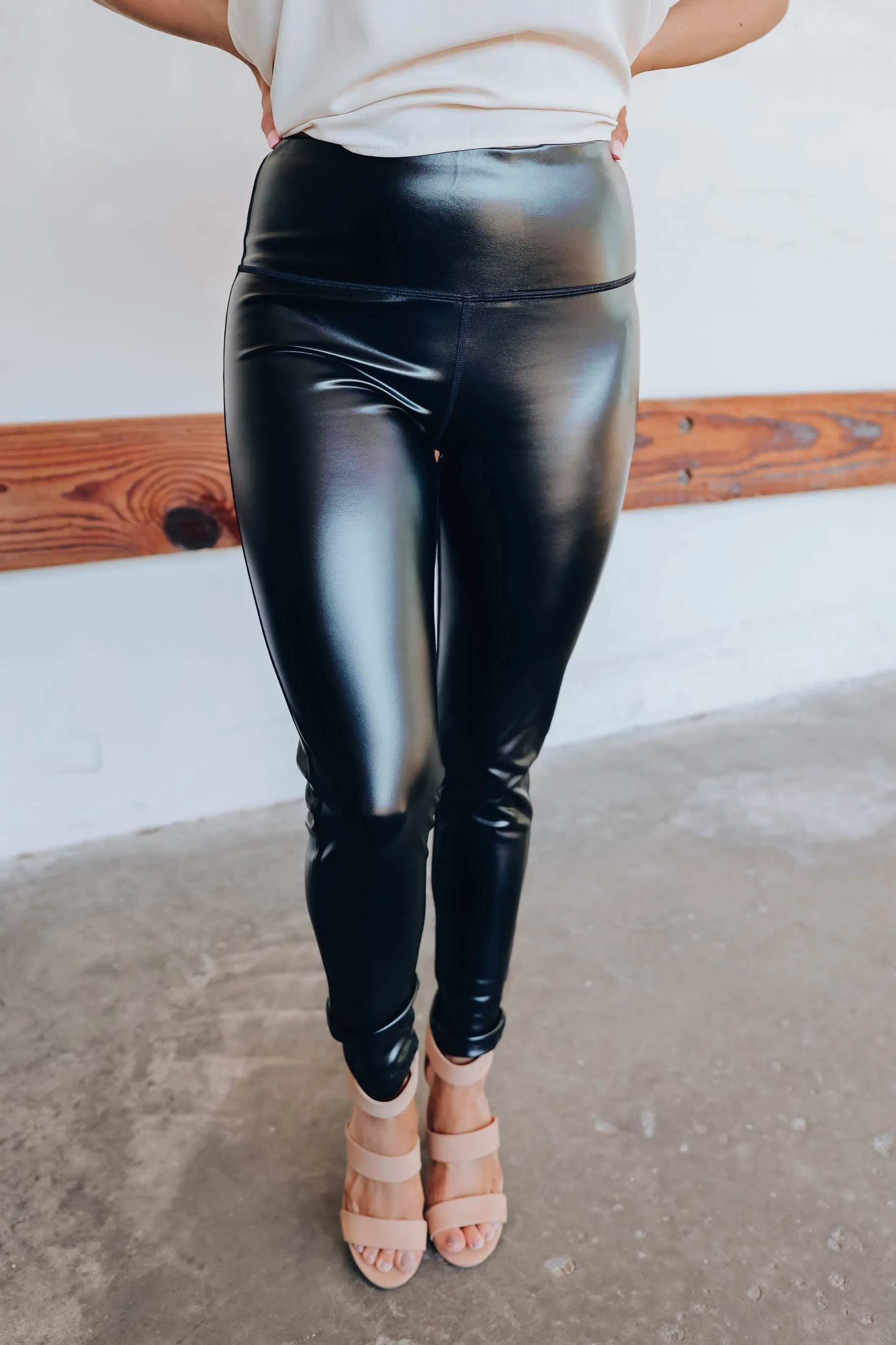 Keep On Goin' Leggings S-3X - Black
