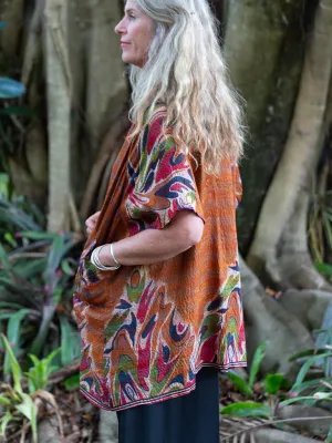 Kimono - silk reversible featuring hand stitching and pockets - oversized - Festive Spirit