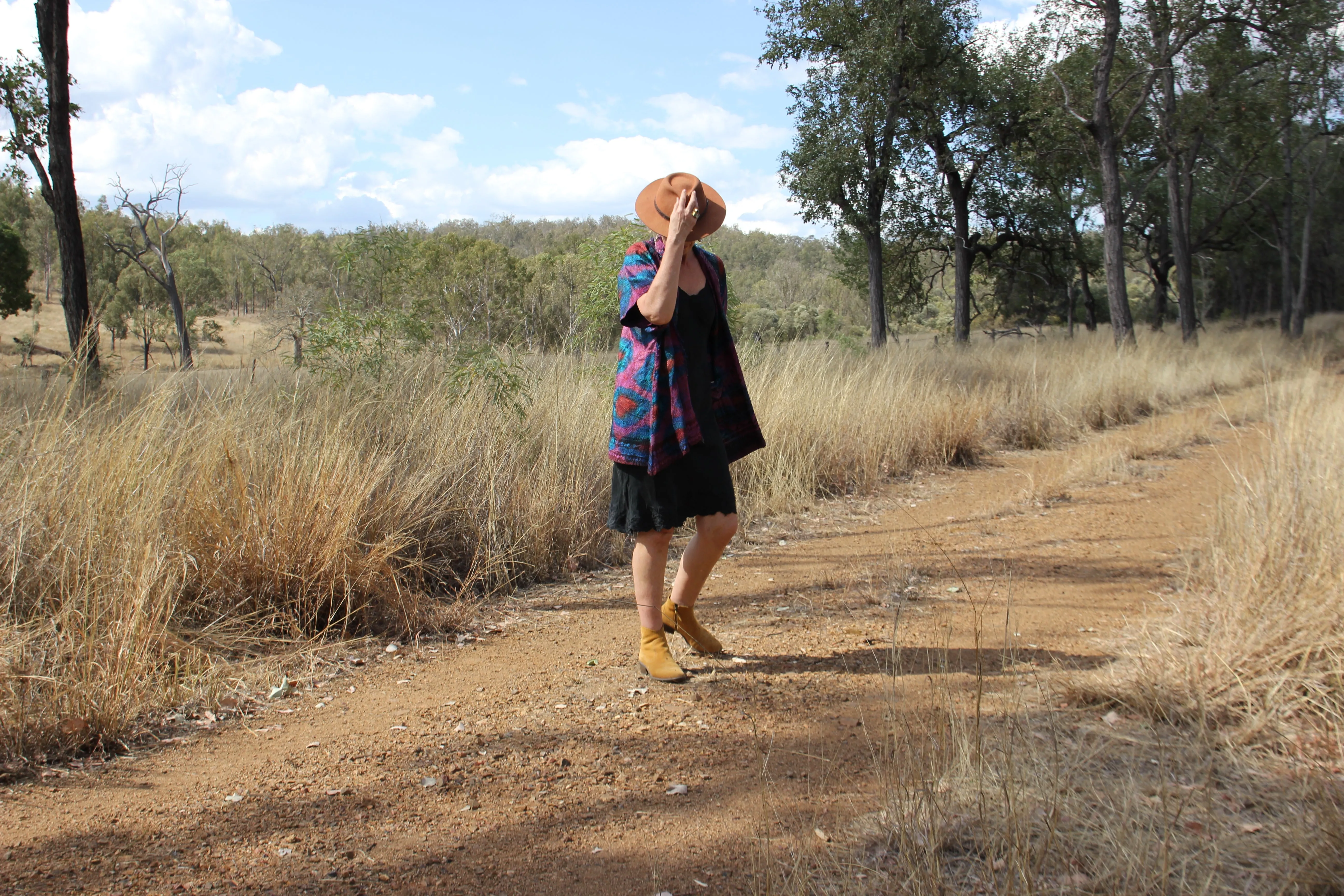 Kimono - silk reversible featuring hand stitching and pockets - Spheres