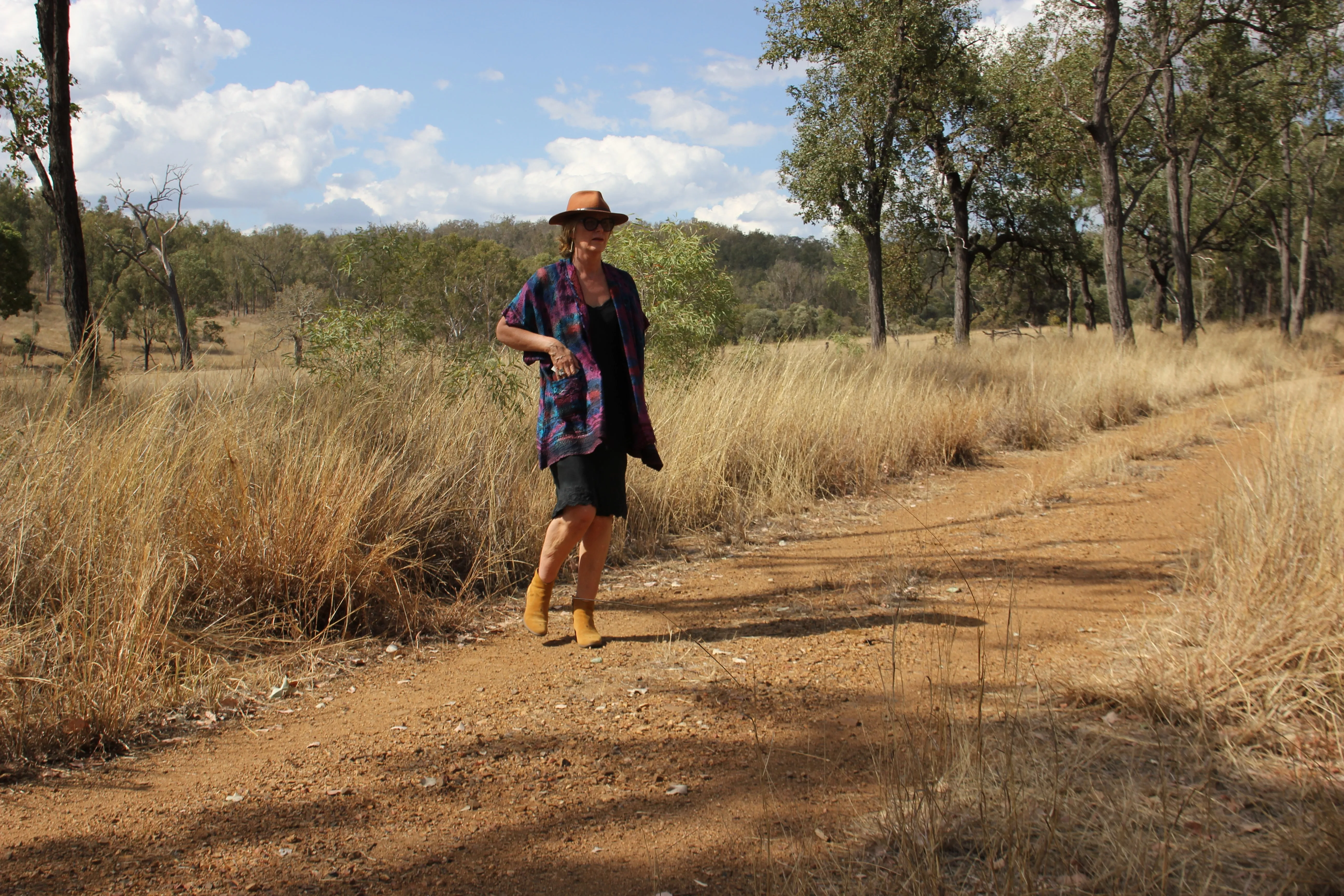 Kimono - silk reversible featuring hand stitching and pockets - Spheres