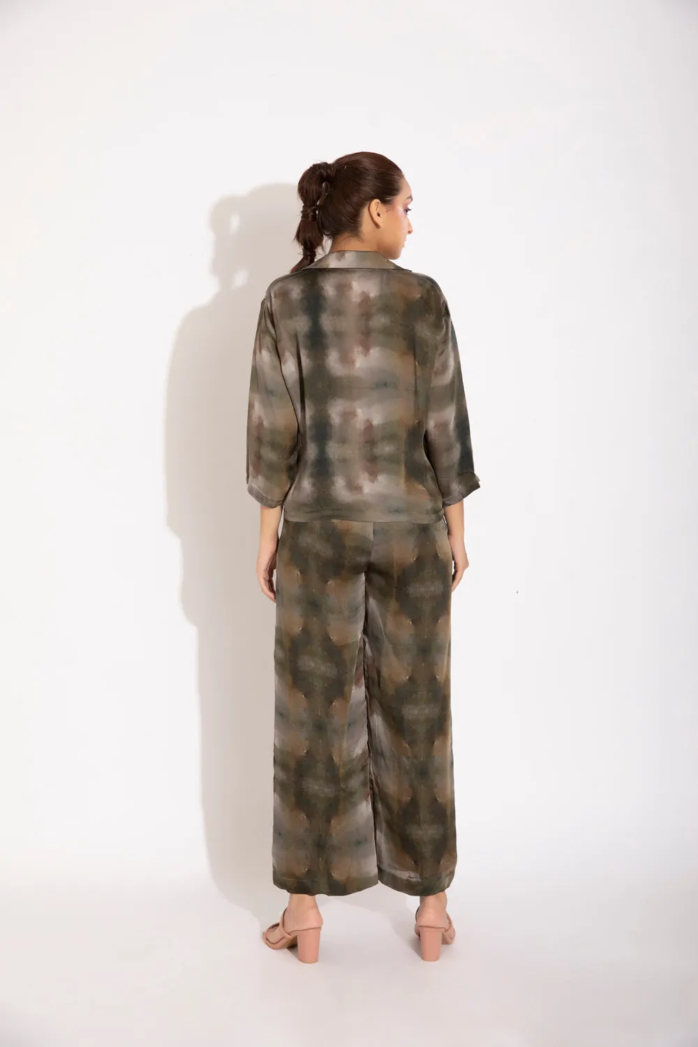 Lapelled Shirt And Pants