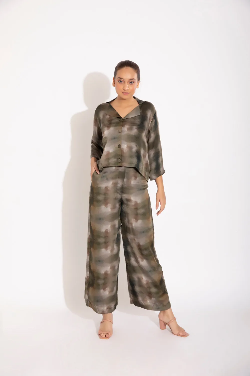 Lapelled Shirt And Pants