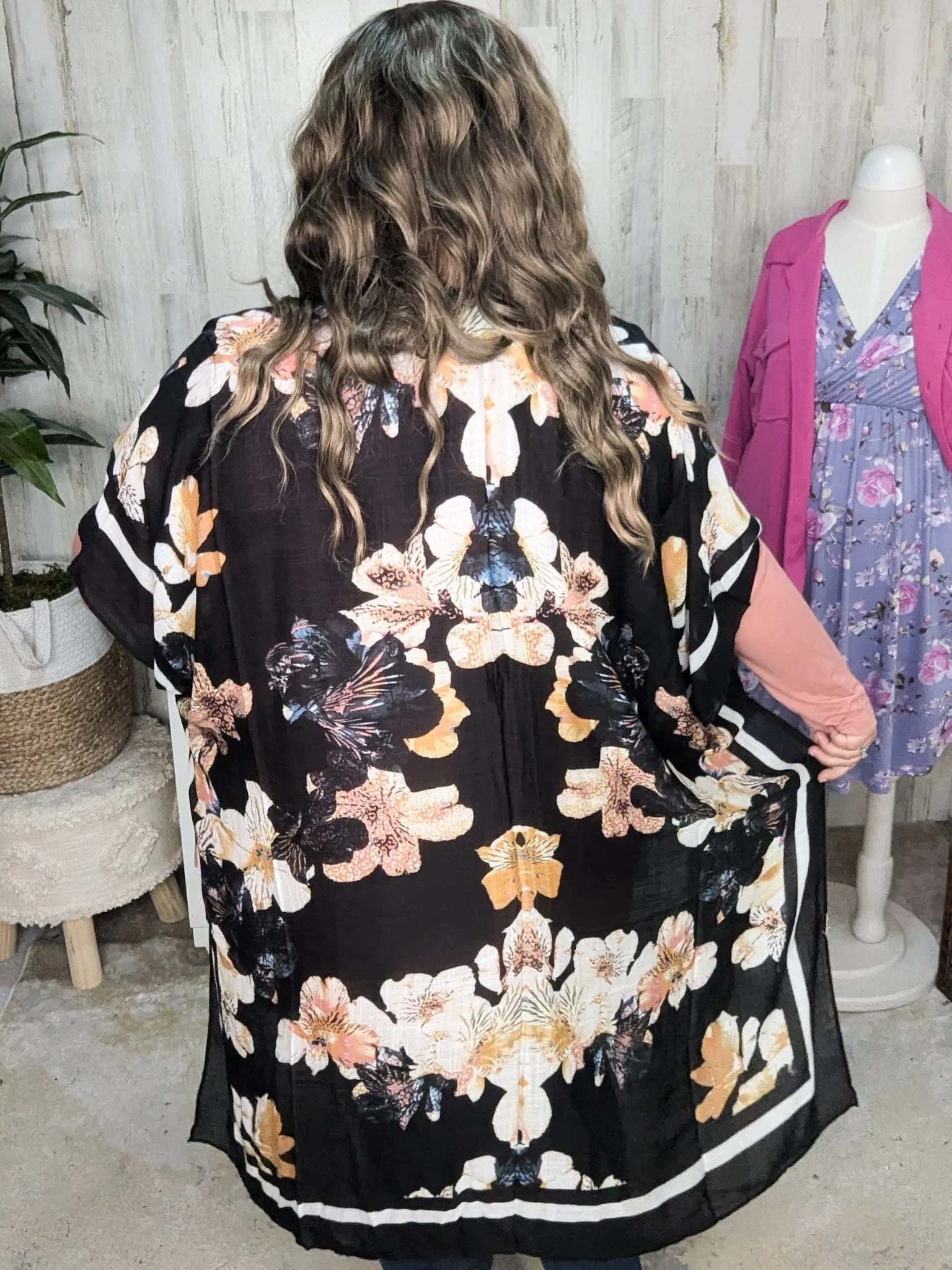 Lucy Floral Print Kimono in Black Neutrals