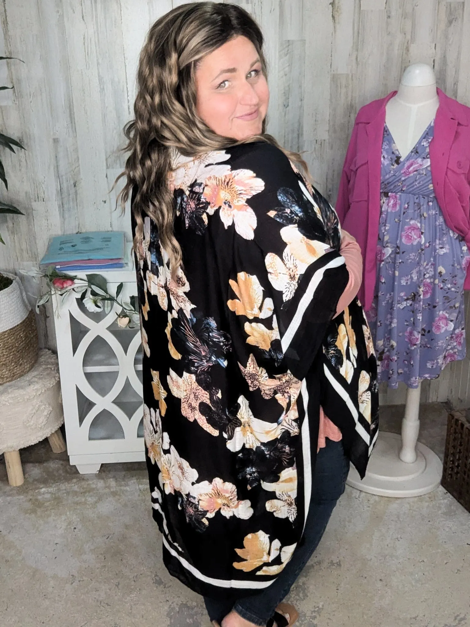 Lucy Floral Print Kimono in Black Neutrals