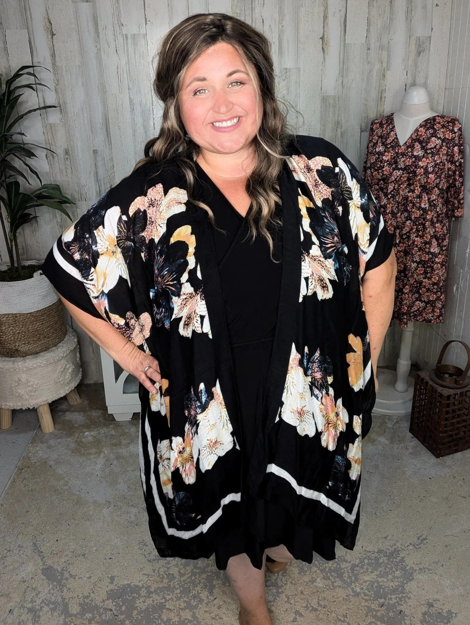 Lucy Floral Print Kimono in Black Neutrals