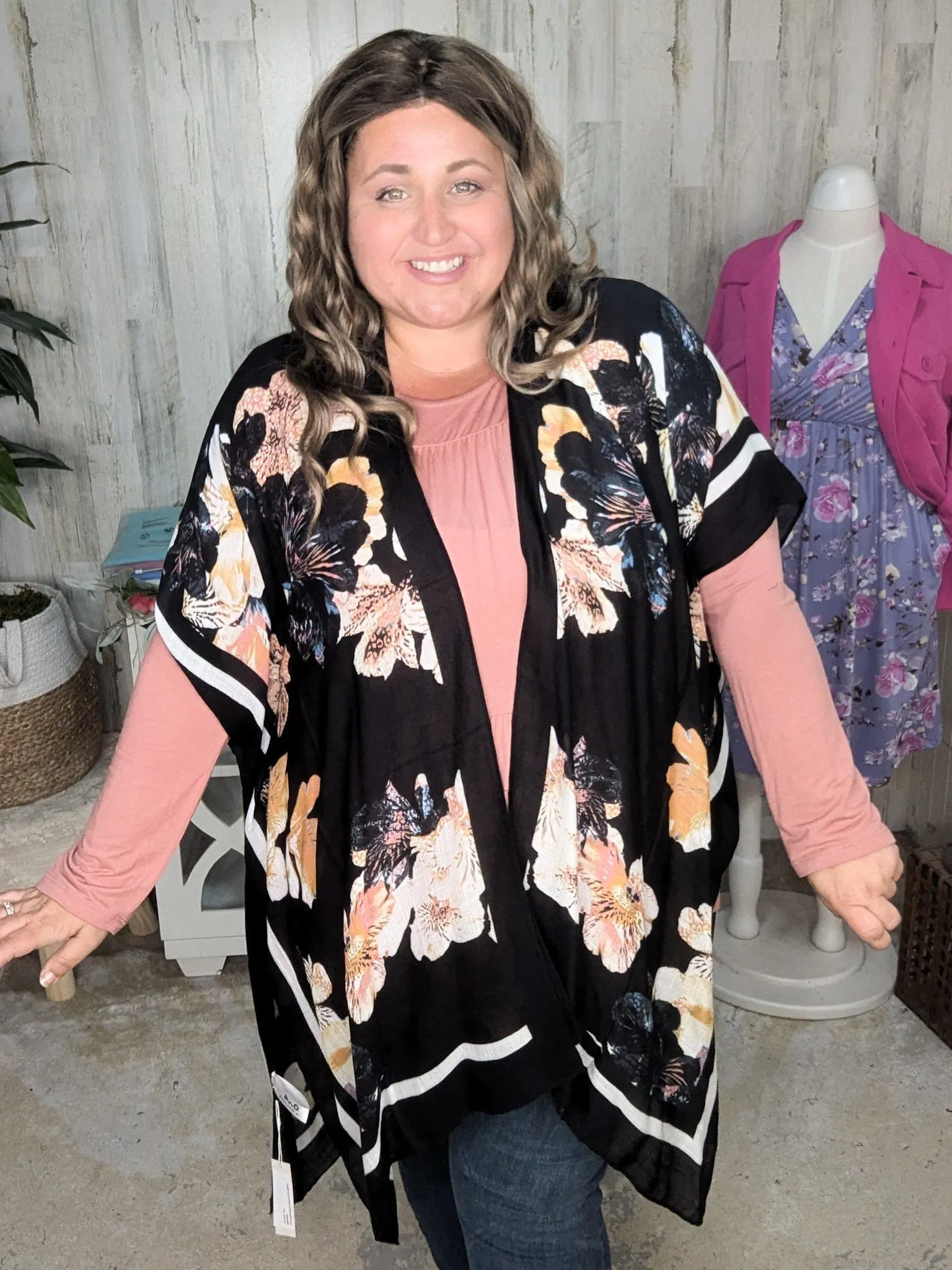 Lucy Floral Print Kimono in Black Neutrals