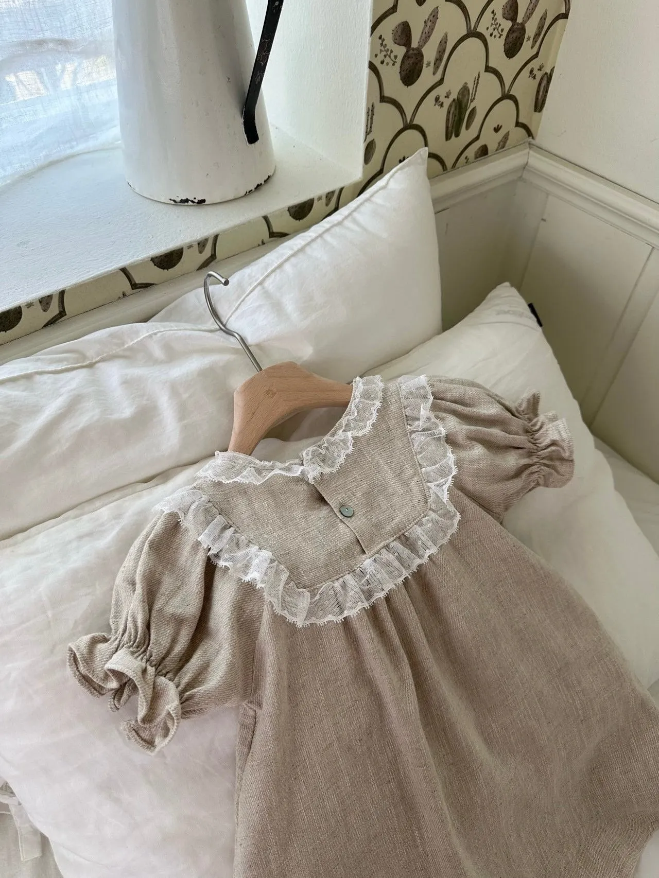 Lumiere rompers