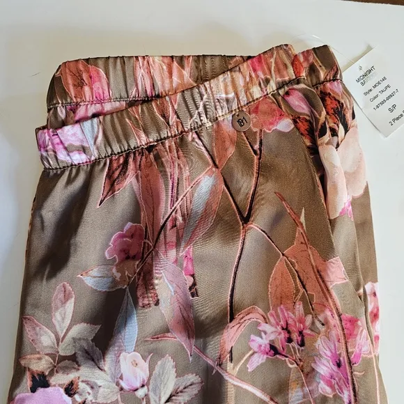 Midnight Bakery  Lovefest Satin Pajama Set Size Small
