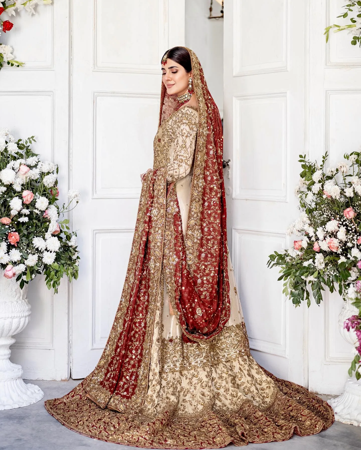 Mughlai Gold Red Kameez Gharara Pakistani Bridal Dresses