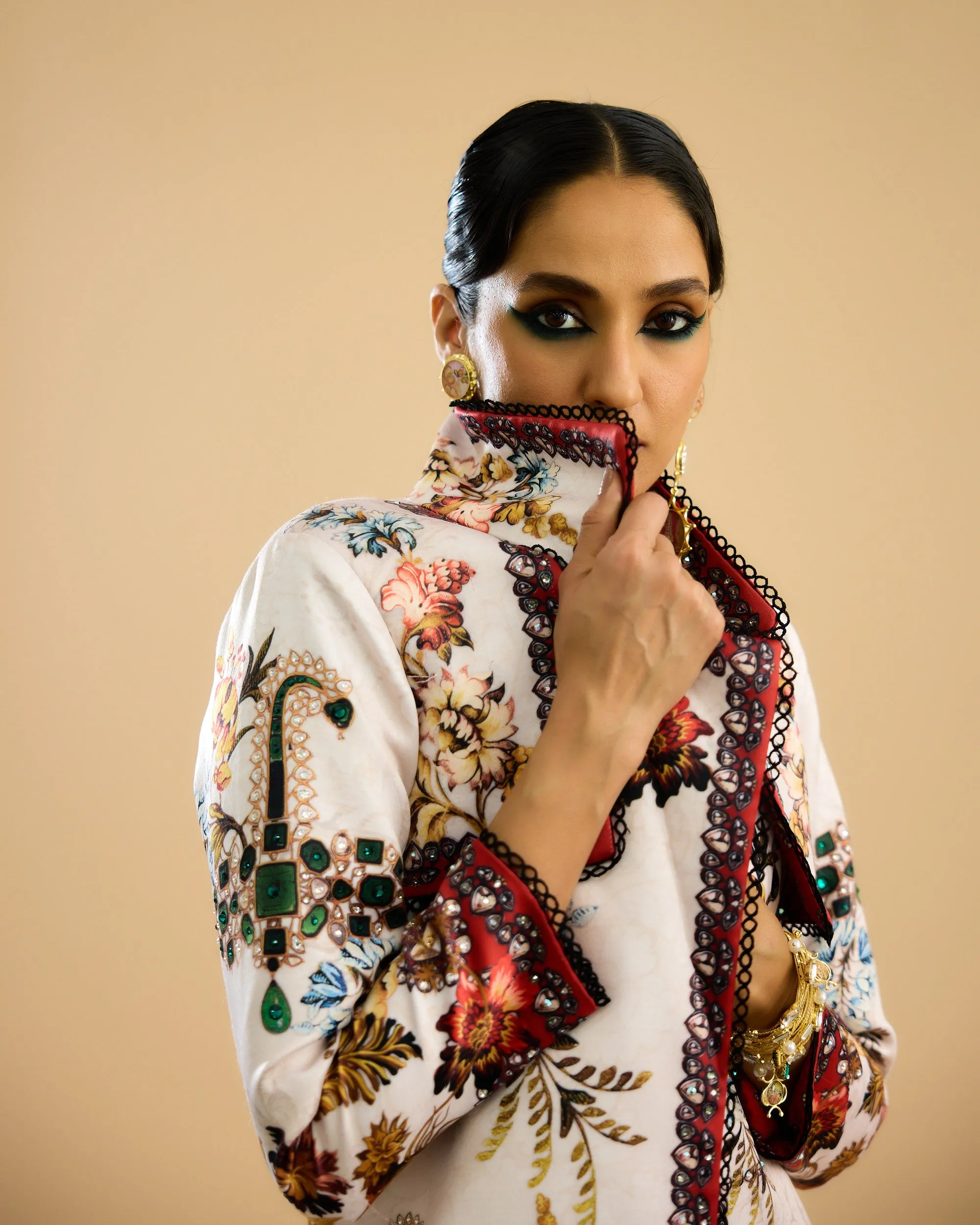 Nizam : Freya - Ivory/Red