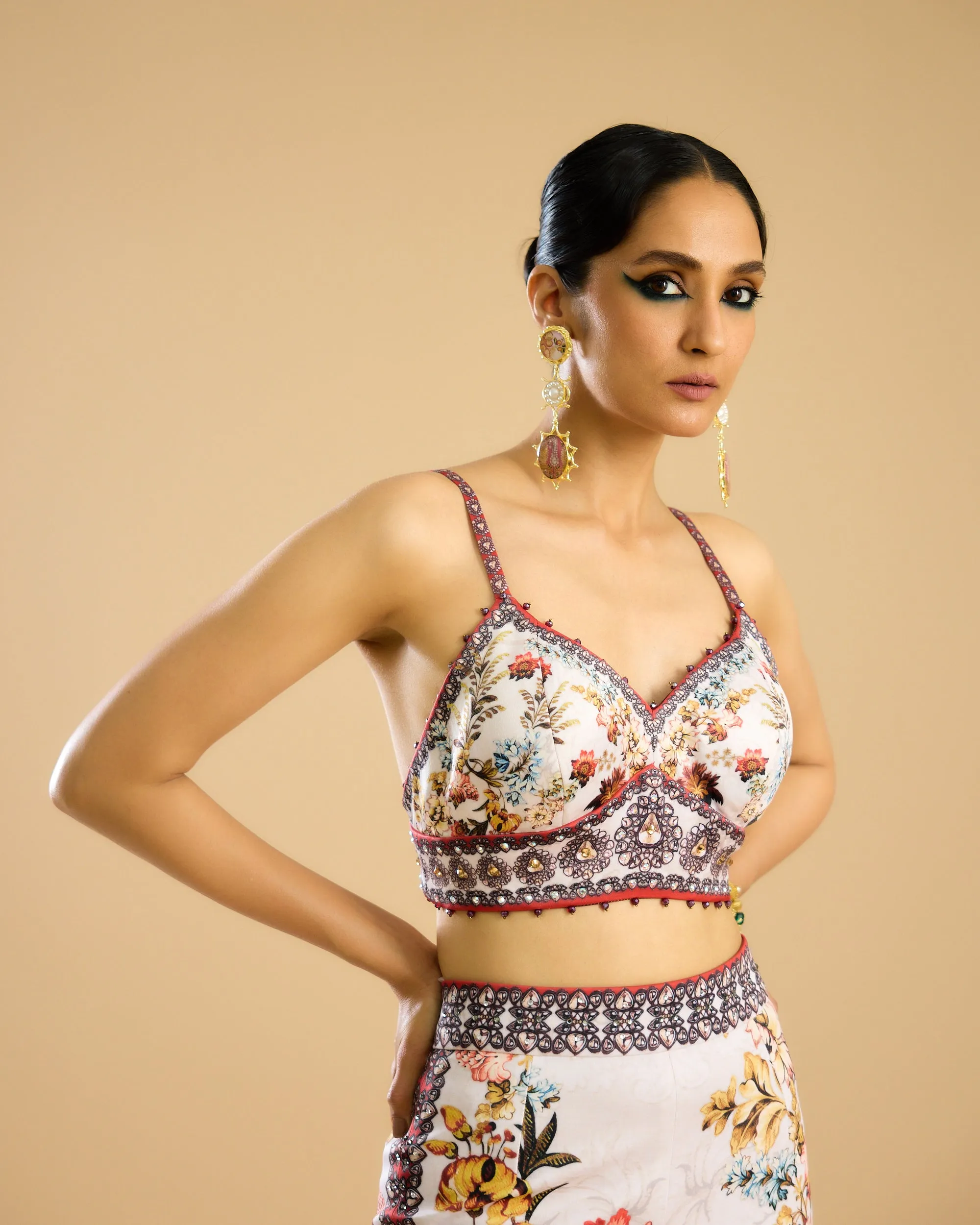 Nizam : Freya - Ivory/Red
