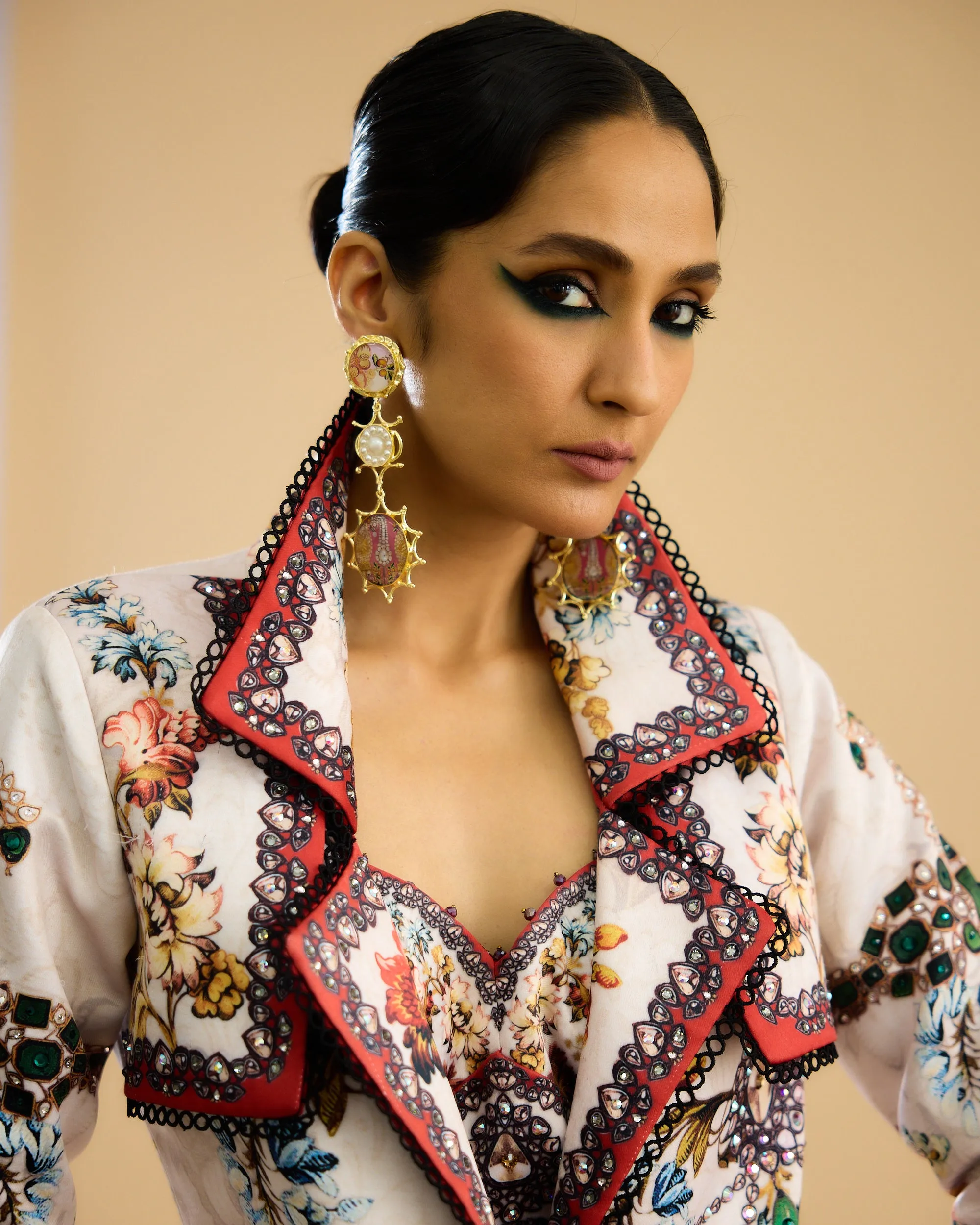 Nizam : Freya - Ivory/Red