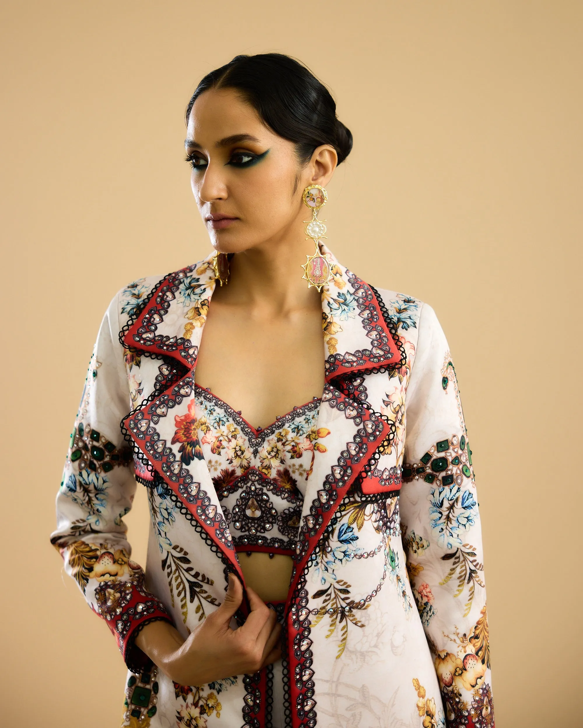 Nizam : Freya - Ivory/Red