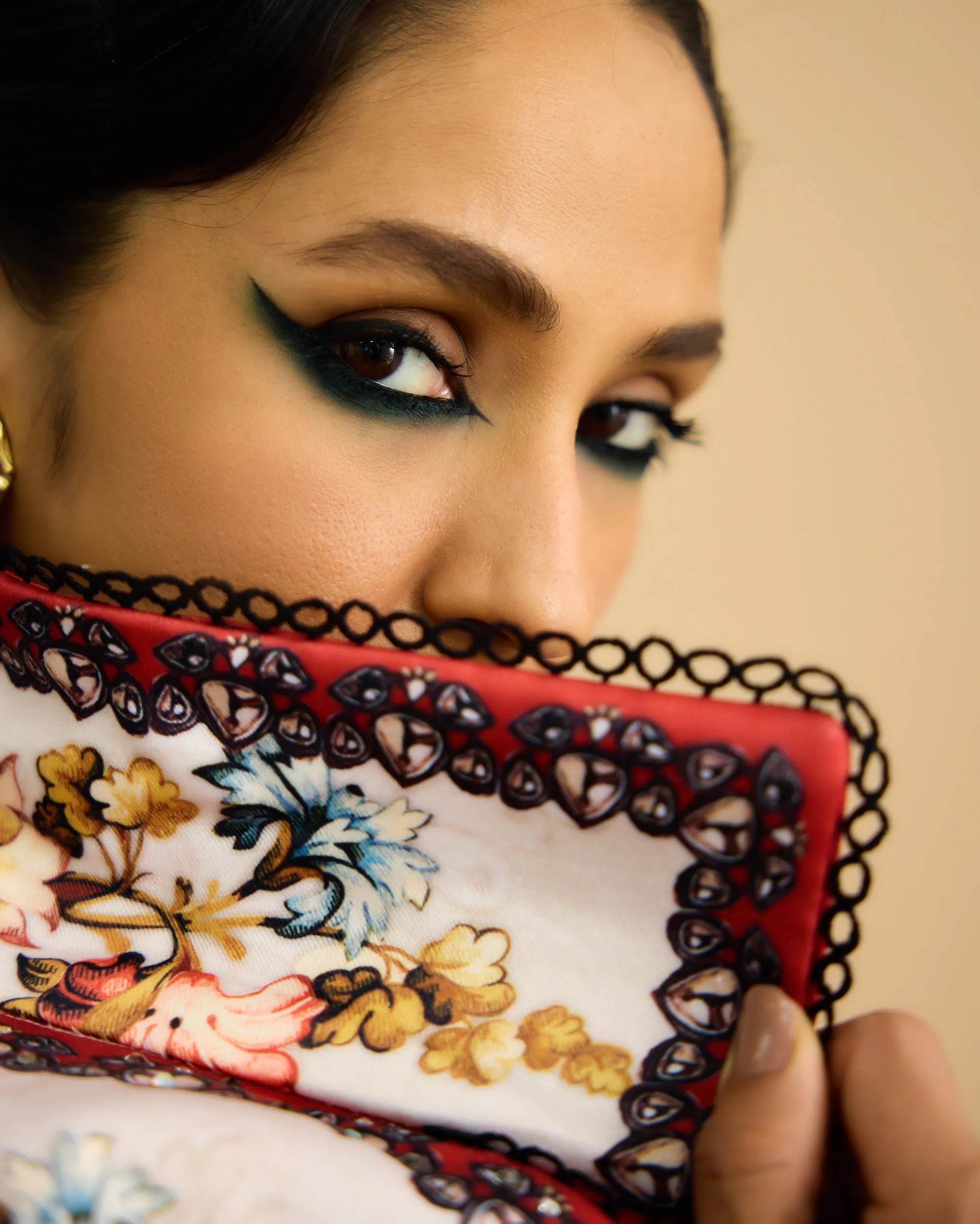 Nizam : Freya - Ivory/Red