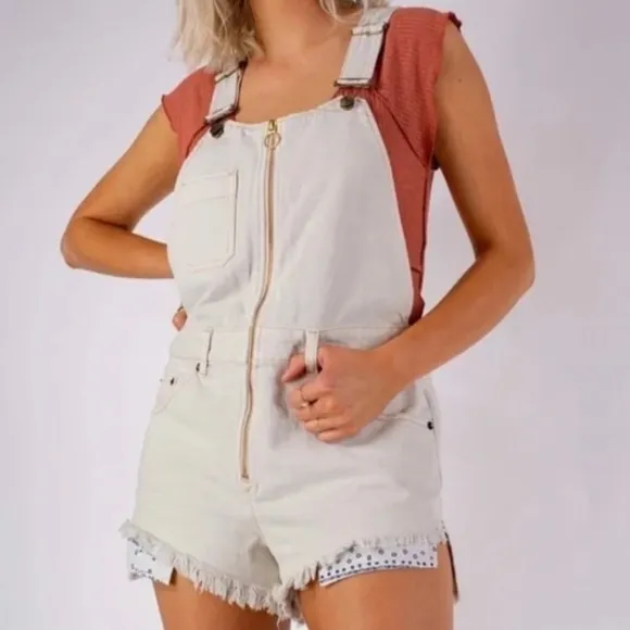 NWT Free People Women's Sunkissed Denim Shorts Overalls Jean Zip Up Size 8.