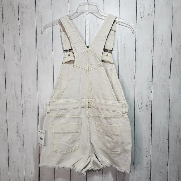 NWT Free People Women's Sunkissed Denim Shorts Overalls Jean Zip Up Size 8.