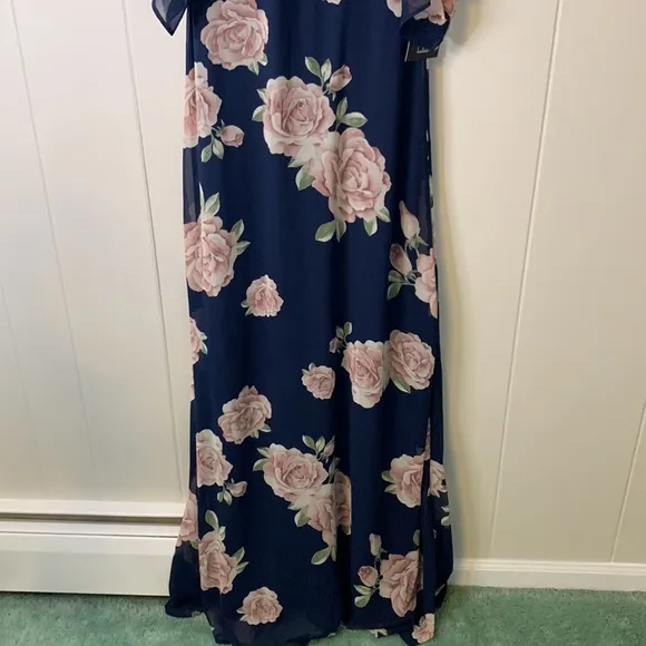 NWT Lulus The Very Thought of You Navy Blue Floral Print Maxi Dress Size Small