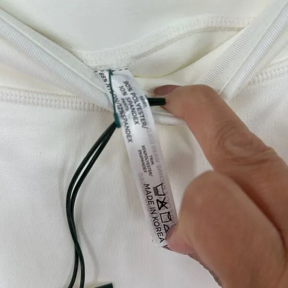 NWT Tuckernuck Womens White TNUCK Sport Compression Skirted Capri Leggings Small